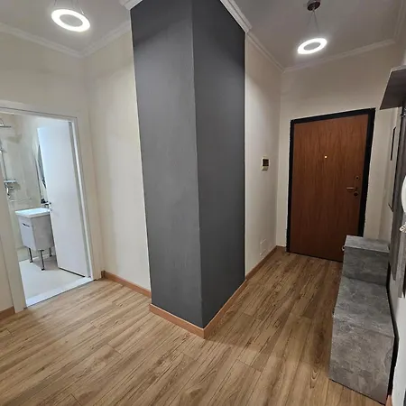 New Bazar-central 1 With Balcony *