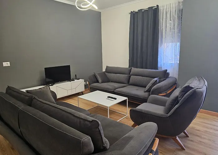 New Bazar-central 1 With Balcony *